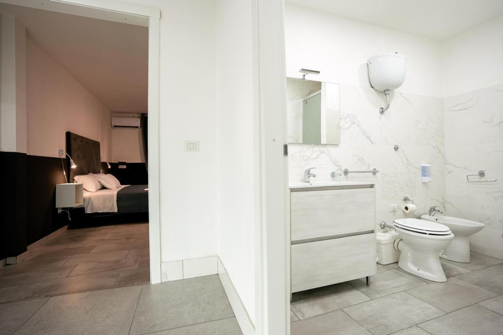Small Luxury * Napoli